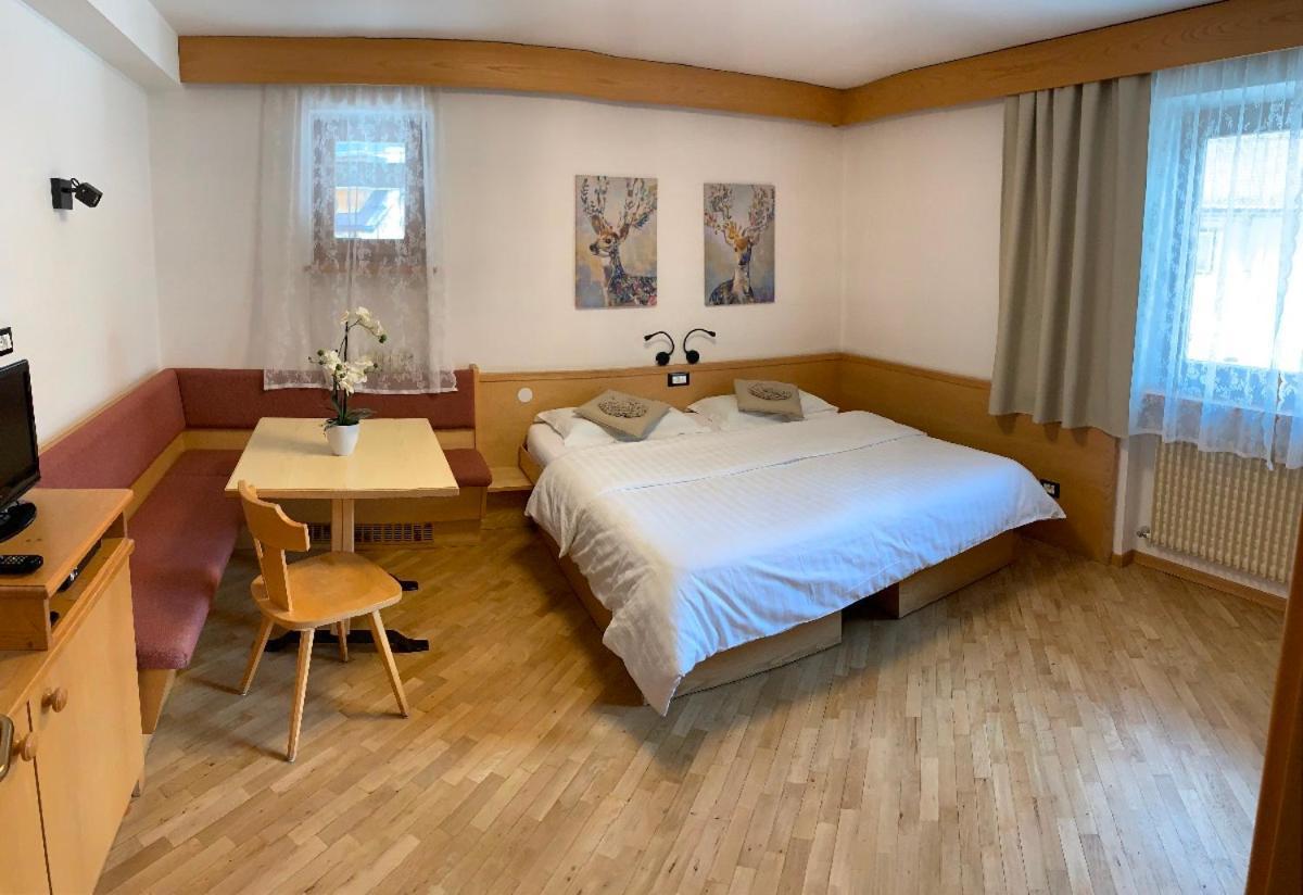 Bed & Breakfast Garni Tobia Campitello di Fassa Exterior foto