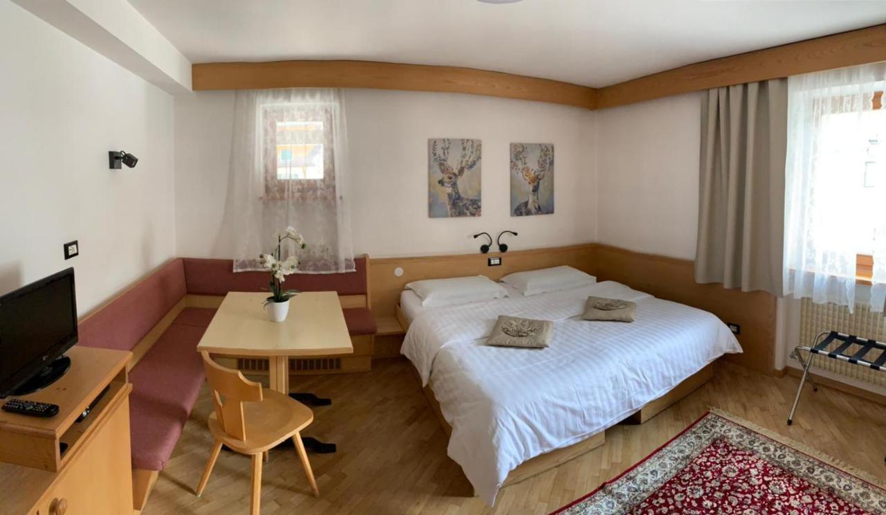 Bed & Breakfast Garni Tobia Campitello di Fassa Exterior foto